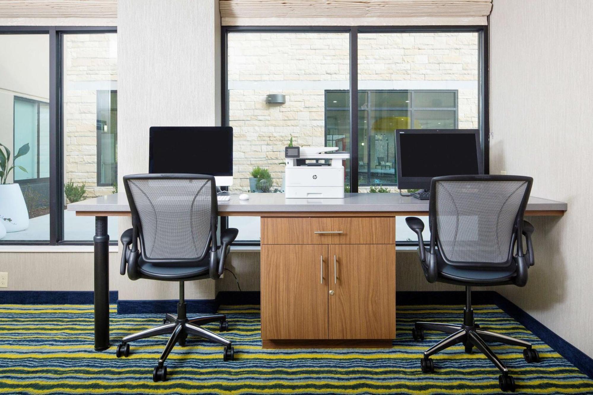 Longview Hilton Garden Inn Eksteriør billede