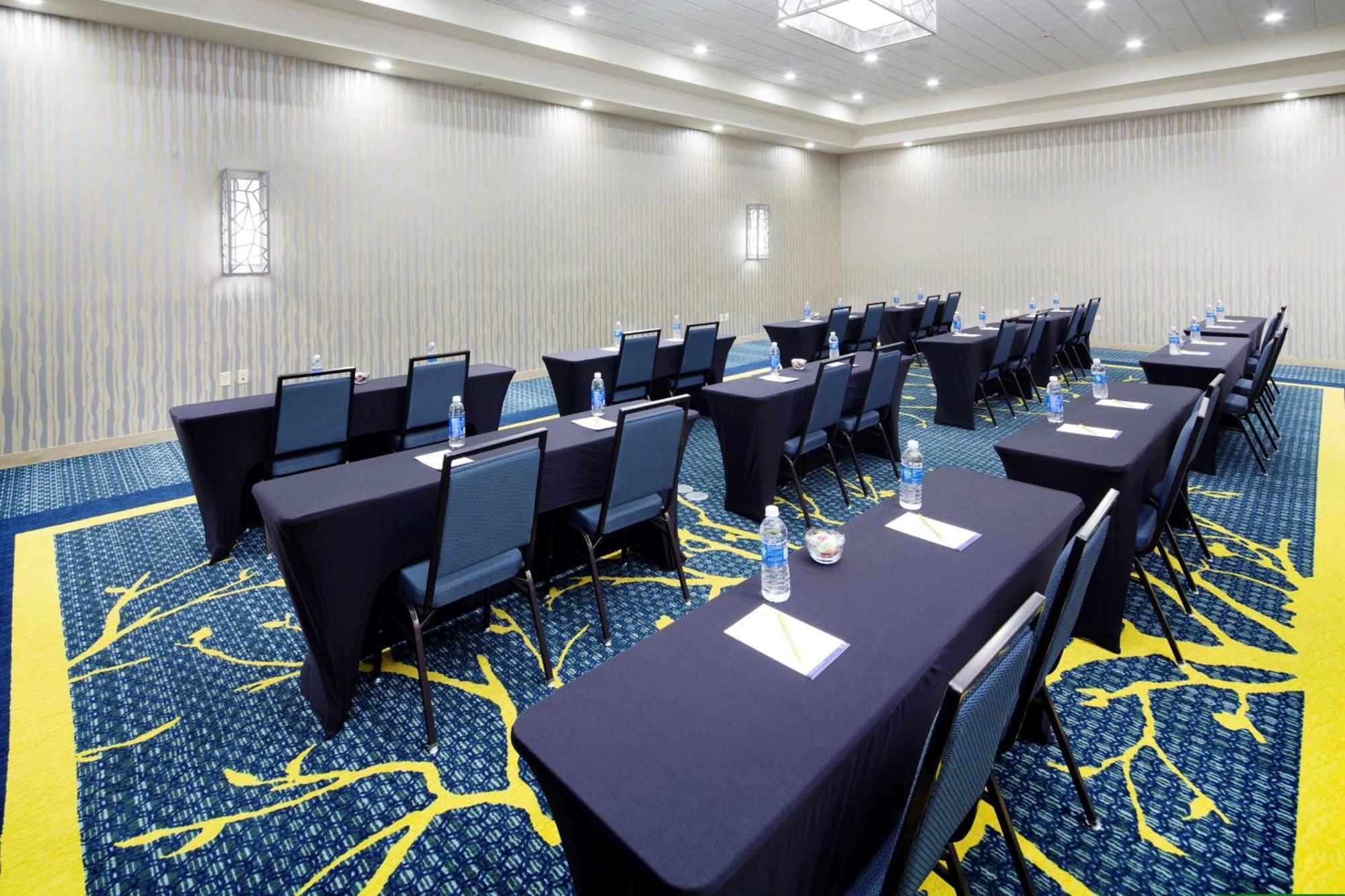 Longview Hilton Garden Inn Eksteriør billede